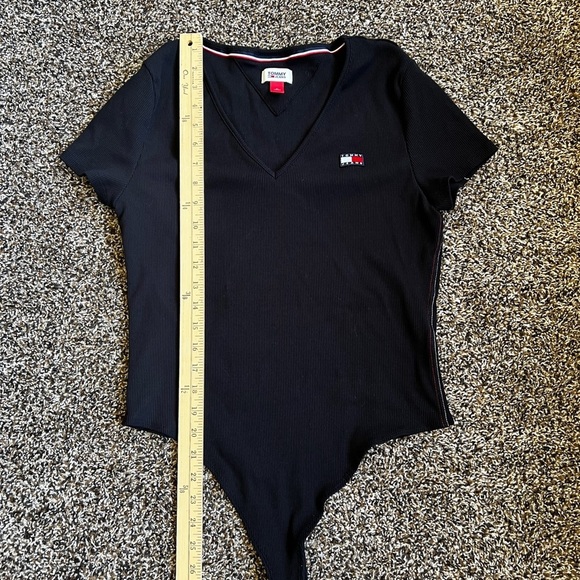 Tommy Hilfiger Black Short Sleeve Fitted Bodysuit - Picture 4 of 8